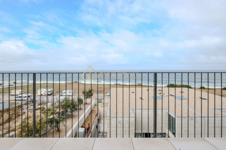 Apartamento T3 para Venda em Canidelo Foto 10