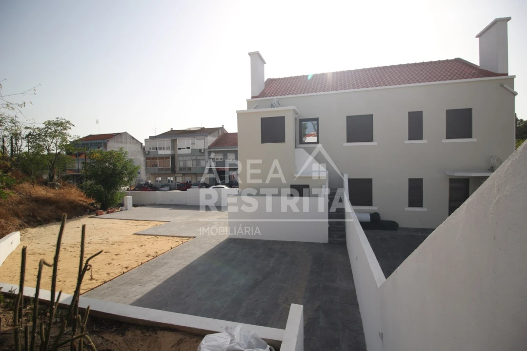 Moradia T3 para Venda em Seixal, Arrentela e Aldeia de Paio Pires Foto 29