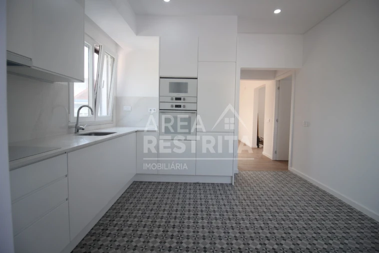 Moradia T3 para Venda em Seixal, Arrentela e Aldeia de Paio Pires Foto 4