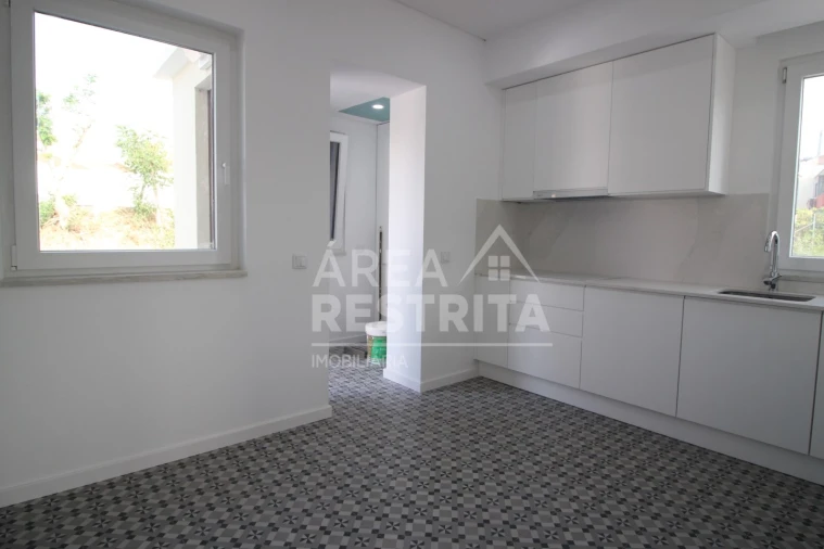 Moradia T3 para Venda em Seixal, Arrentela e Aldeia de Paio Pires Foto 5