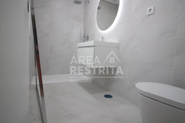 Moradia T3 para Venda em Seixal, Arrentela e Aldeia de Paio Pires Foto 13