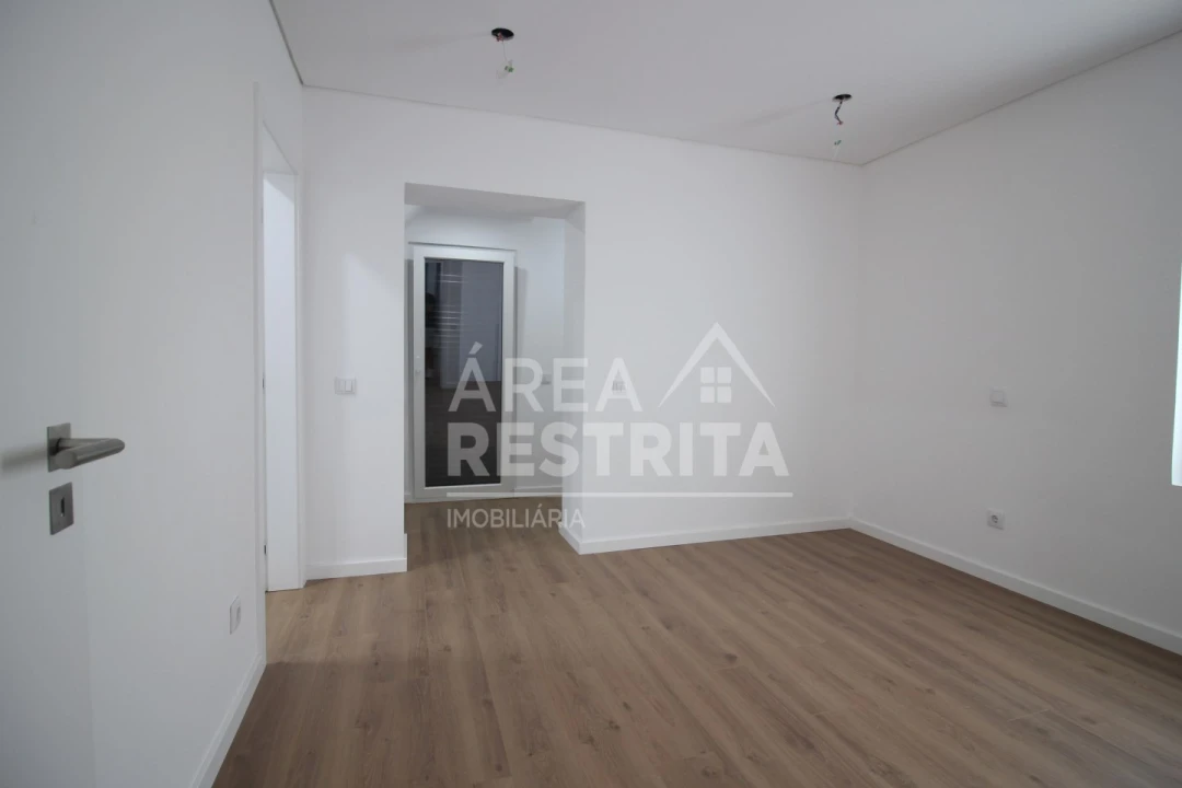 Moradia T3 para Venda em Seixal, Arrentela e Aldeia de Paio Pires Foto 21