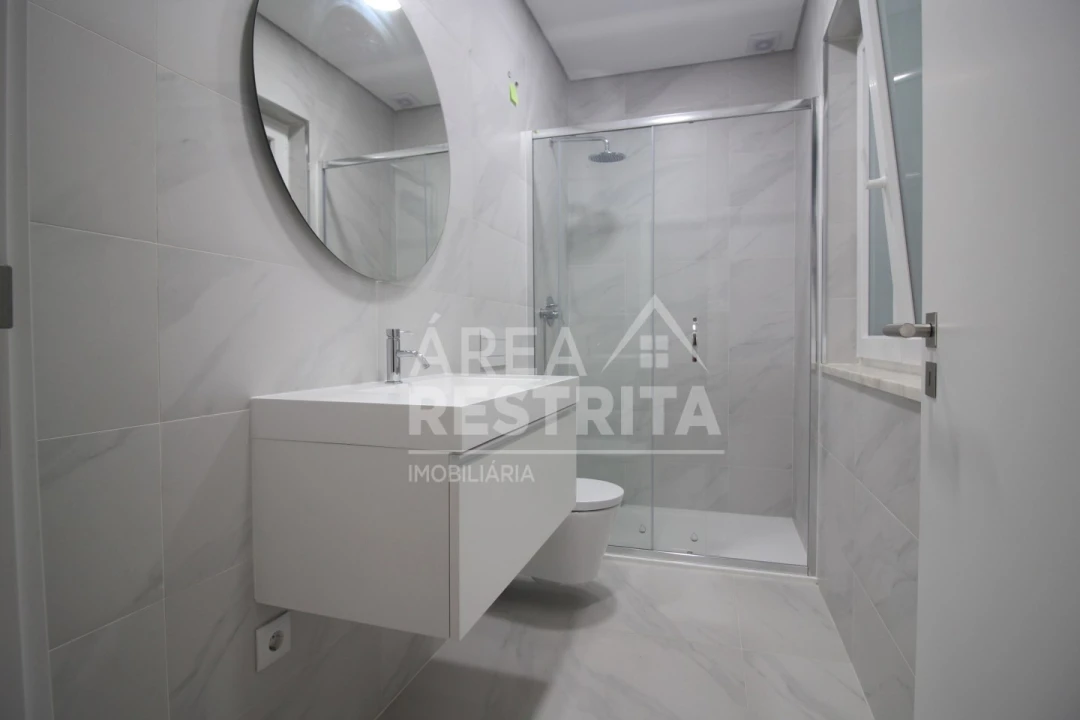 Moradia T3 para Venda em Seixal, Arrentela e Aldeia de Paio Pires Foto 36