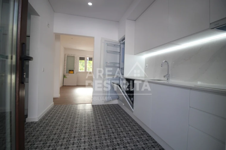 Moradia T3 para Venda em Seixal, Arrentela e Aldeia de Paio Pires Foto 6