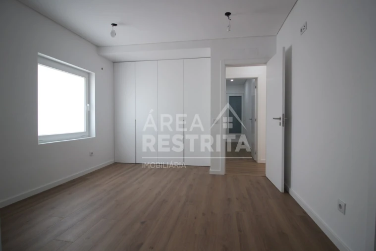 Moradia T3 para Venda em Seixal, Arrentela e Aldeia de Paio Pires Foto 15