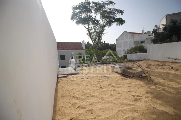 Moradia T3 para Venda em Seixal, Arrentela e Aldeia de Paio Pires Foto 45