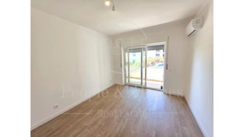 Apartamento T1 para Arrendamento em Cascais e Estoril