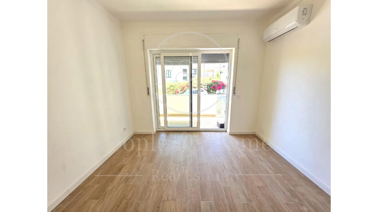 Apartamento T1 para Arrendamento em Cascais e Estoril Foto 14
