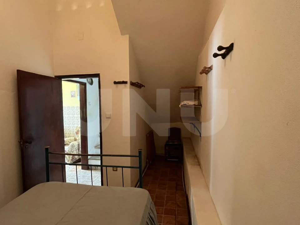 Moradia T4 para Venda em Peso e Vales do Rio Foto 6