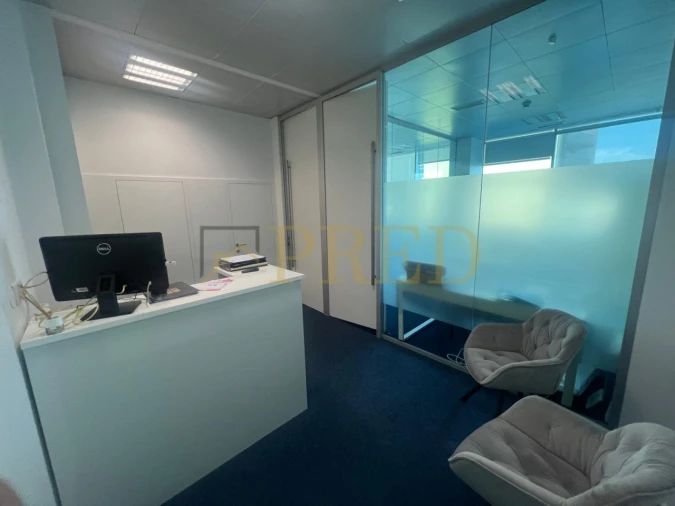 Escritório para Arrendamento em Santa Marinha e São Pedro da Afurada Foto 3