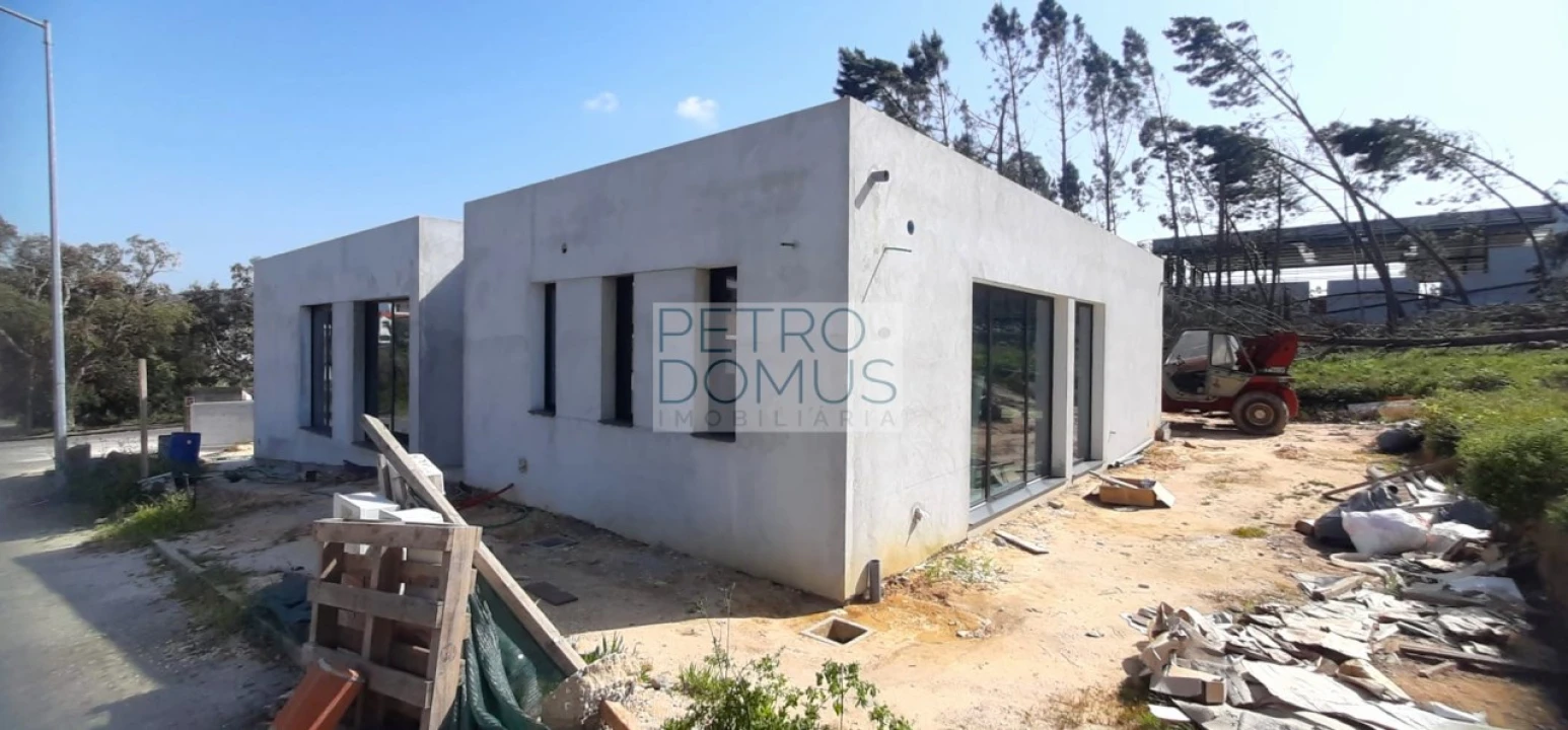 Moradia T3 para Venda em Leiria, Pousos, Barreira e Cortes Foto 3