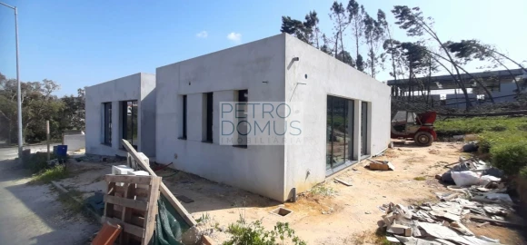 Moradia T3 para Venda em Leiria, Pousos, Barreira e Cortes