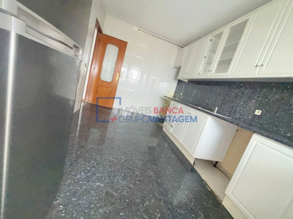 Apartamento T4 para Venda em Canidelo Foto 10