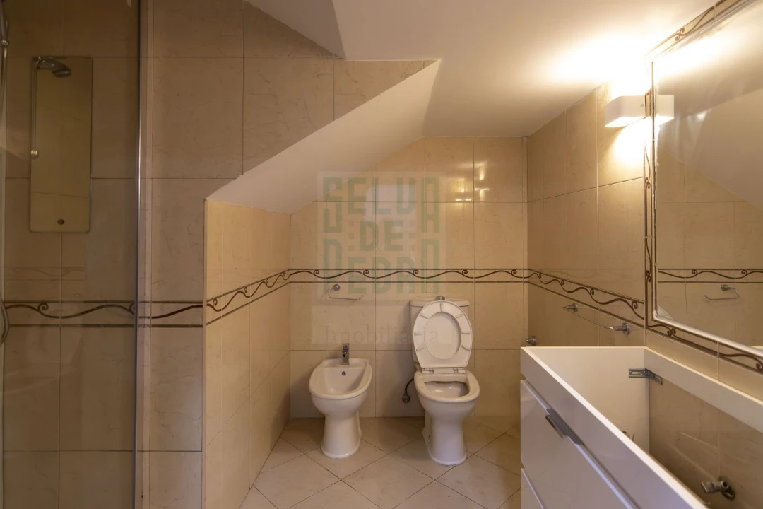 Moradia T3 para Venda em Nine Foto 16