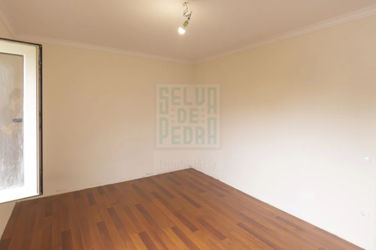 Moradia T3 para Venda em Nine Foto 9