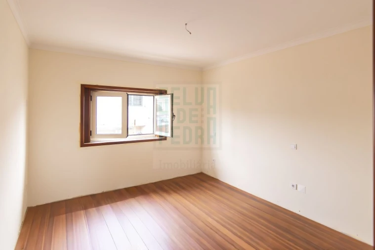 Moradia T3 para Venda em Nine Foto 11