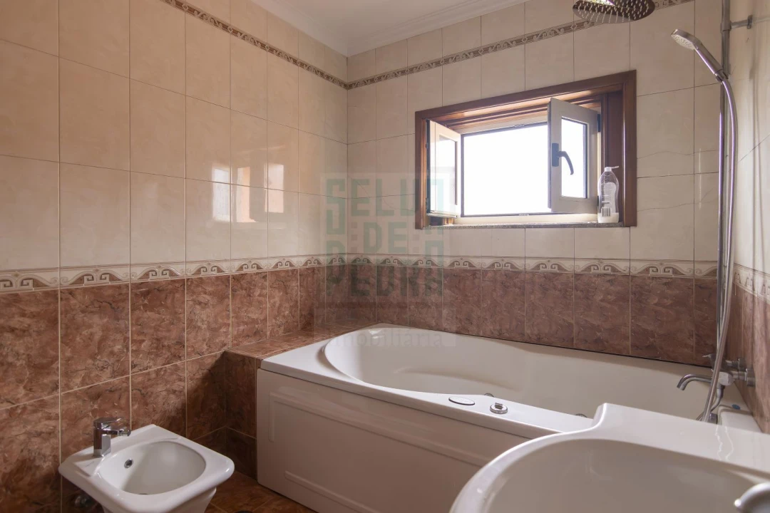 Moradia T3 para Venda em Nine Foto 15