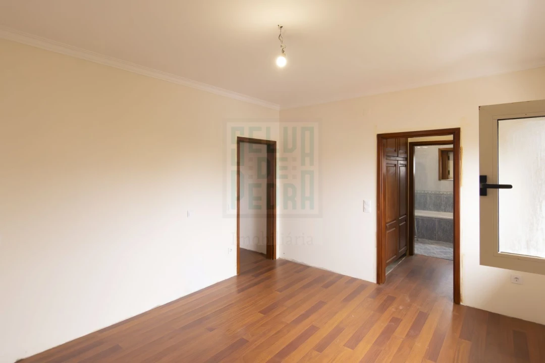 Moradia T3 para Venda em Nine Foto 8