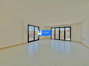 Apartamento T3 para Venda em Arco de Baúlhe e Vila Nune