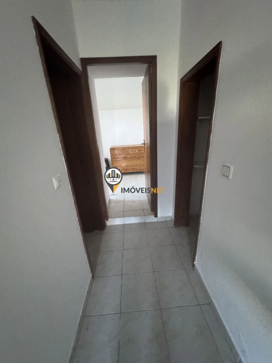Apartamento T1 para Arrendamento em Castelo Branco Foto 9