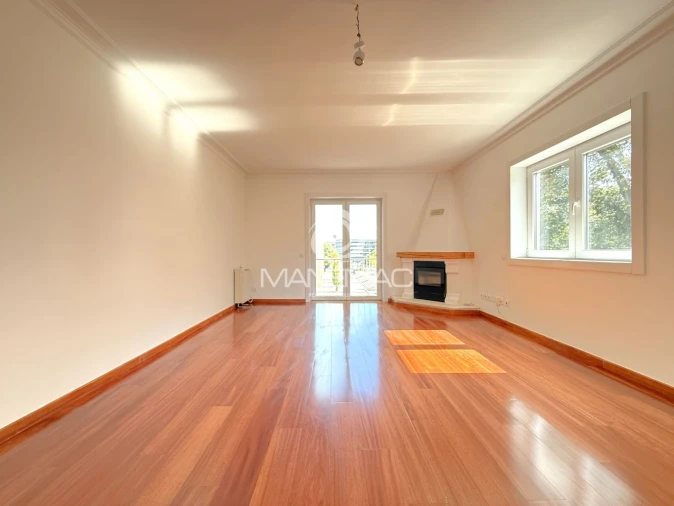 Apartamento T3 para Venda em Oliveira do Douro