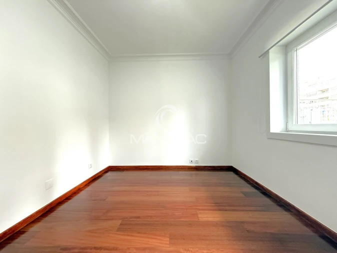 Apartamento T3 para Venda em Oliveira do Douro Foto 14