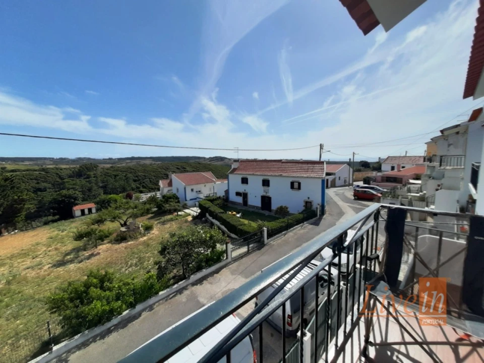 Moradia T3 para Arrendamento em Carvoeira Foto 18