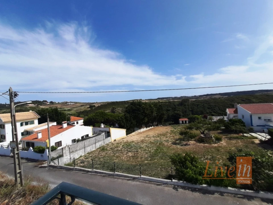 Moradia T3 para Arrendamento em Carvoeira Foto 19