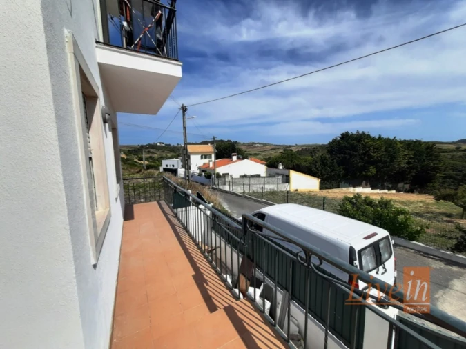 Moradia T3 para Arrendamento em Carvoeira Foto 7