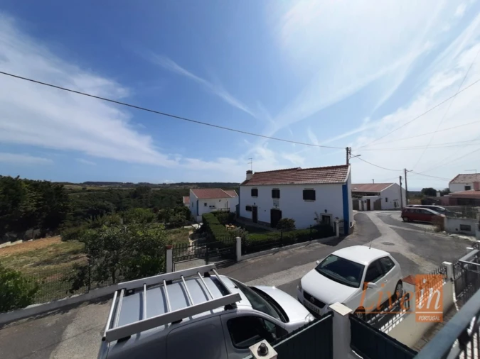 Moradia T3 para Arrendamento em Carvoeira Foto 9