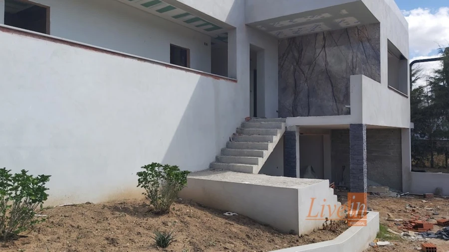 Moradia T4 para Venda em Azueira e Sobral da Abelheira Foto 7