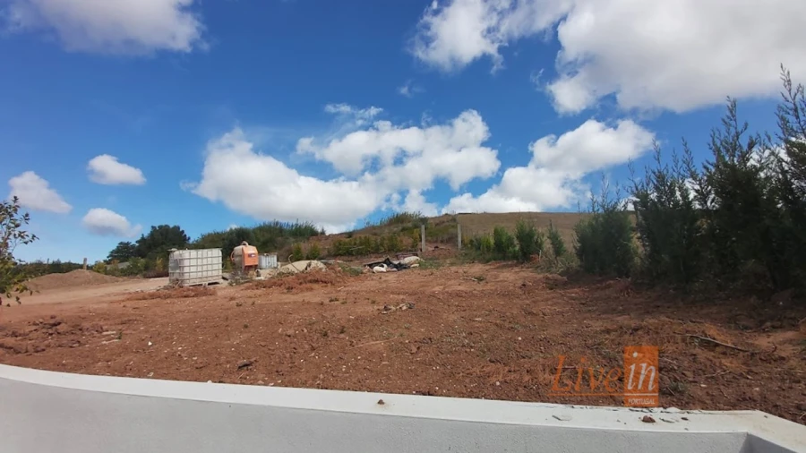 Moradia T4 para Venda em Azueira e Sobral da Abelheira Foto 23