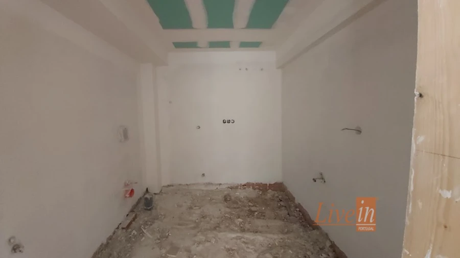 Moradia T4 para Venda em Azueira e Sobral da Abelheira Foto 35