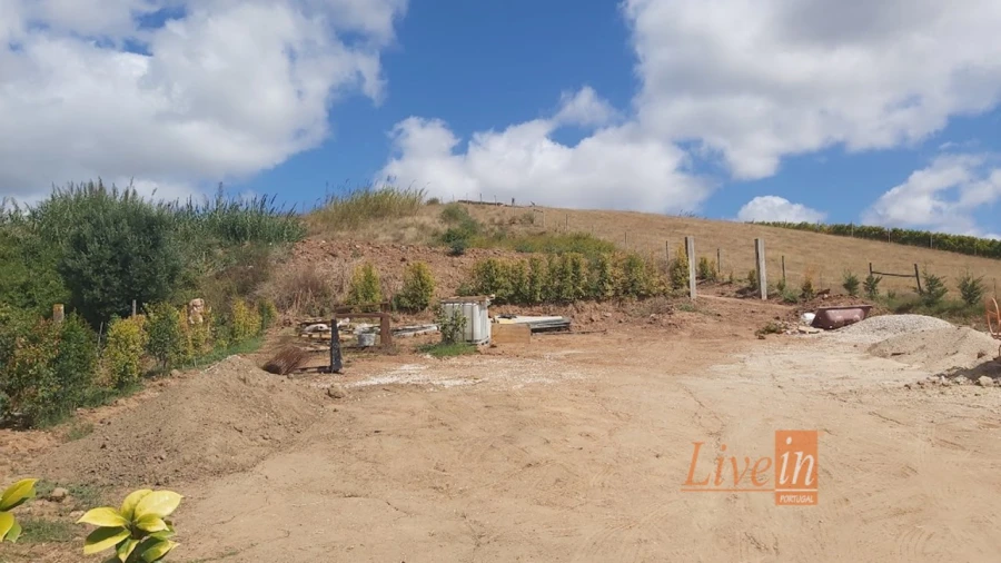 Moradia T4 para Venda em Azueira e Sobral da Abelheira Foto 38