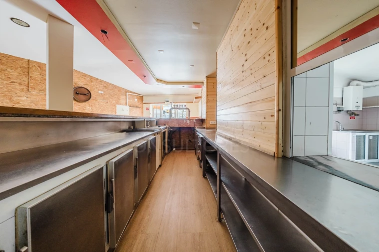 Loja para Venda em Atouguia da Baleia Foto 5