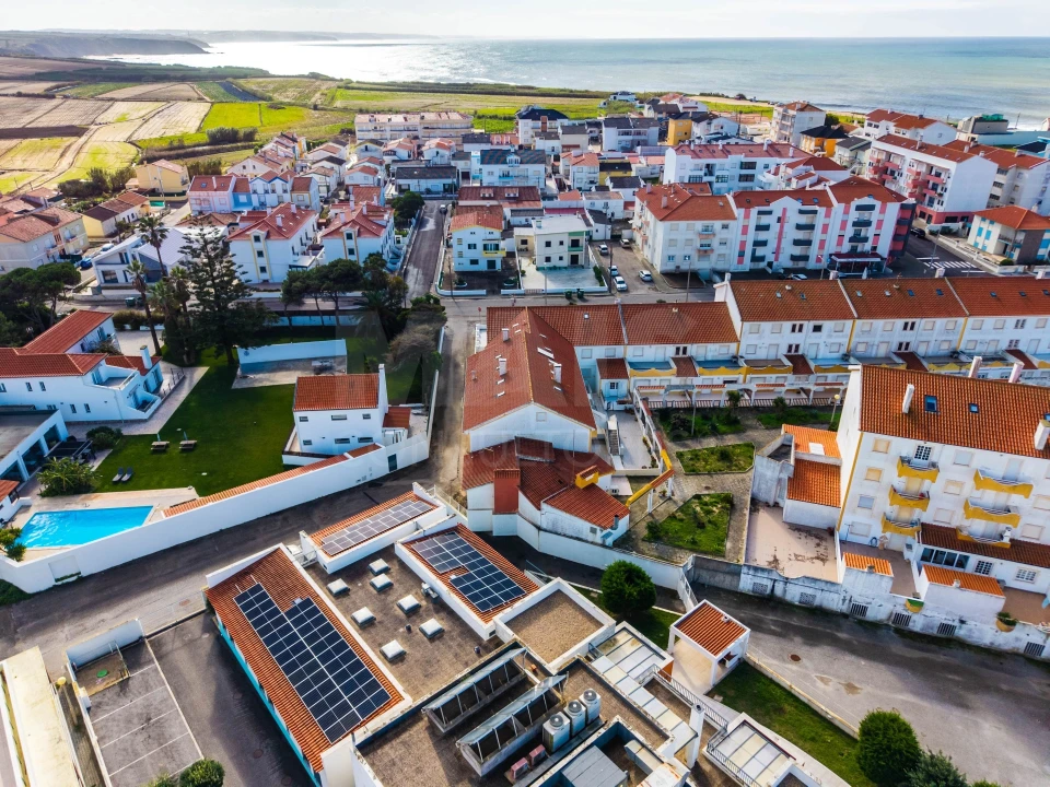 Loja para Venda em Atouguia da Baleia Foto 2