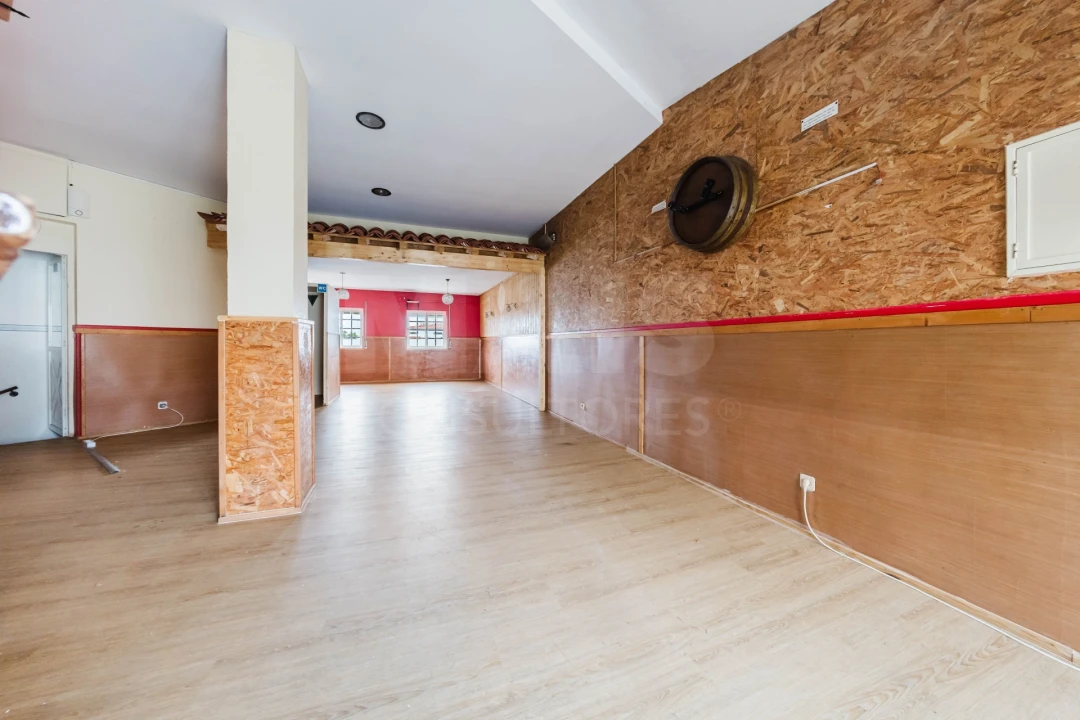 Loja para Venda em Atouguia da Baleia Foto 12