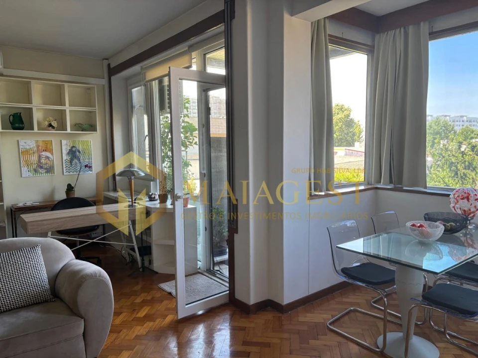 Apartamento T1 para Arrendamento em Paranhos Foto 8