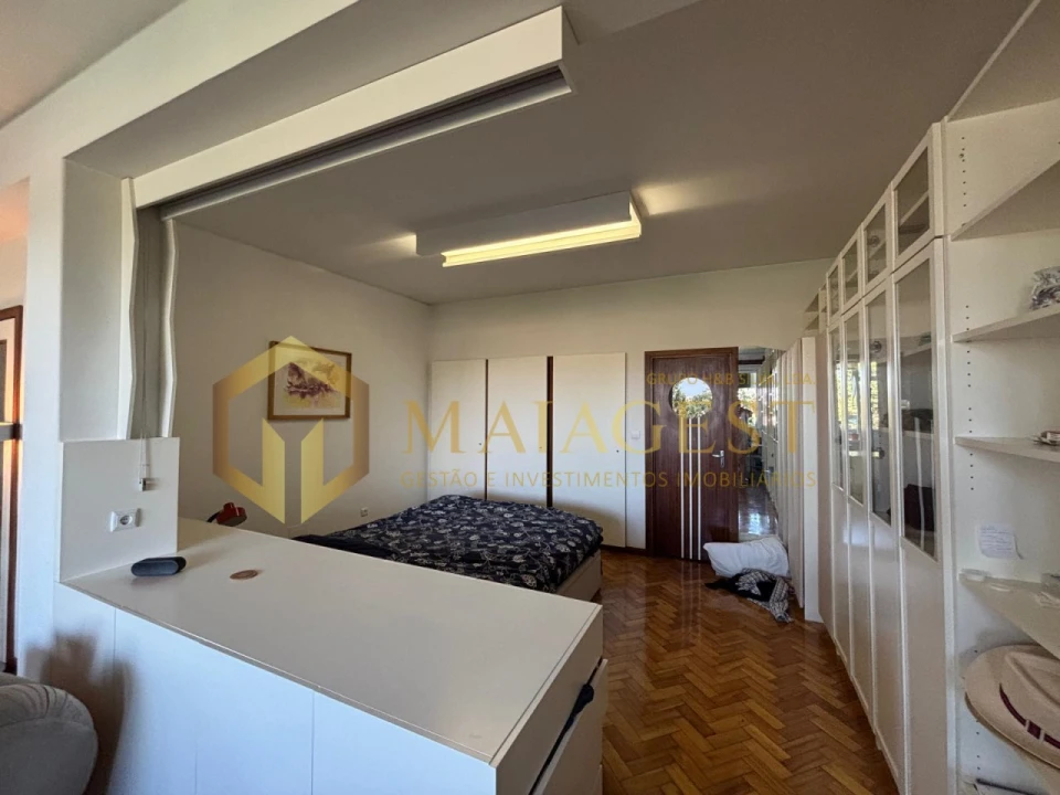 Apartamento T1 para Arrendamento em Paranhos Foto 21
