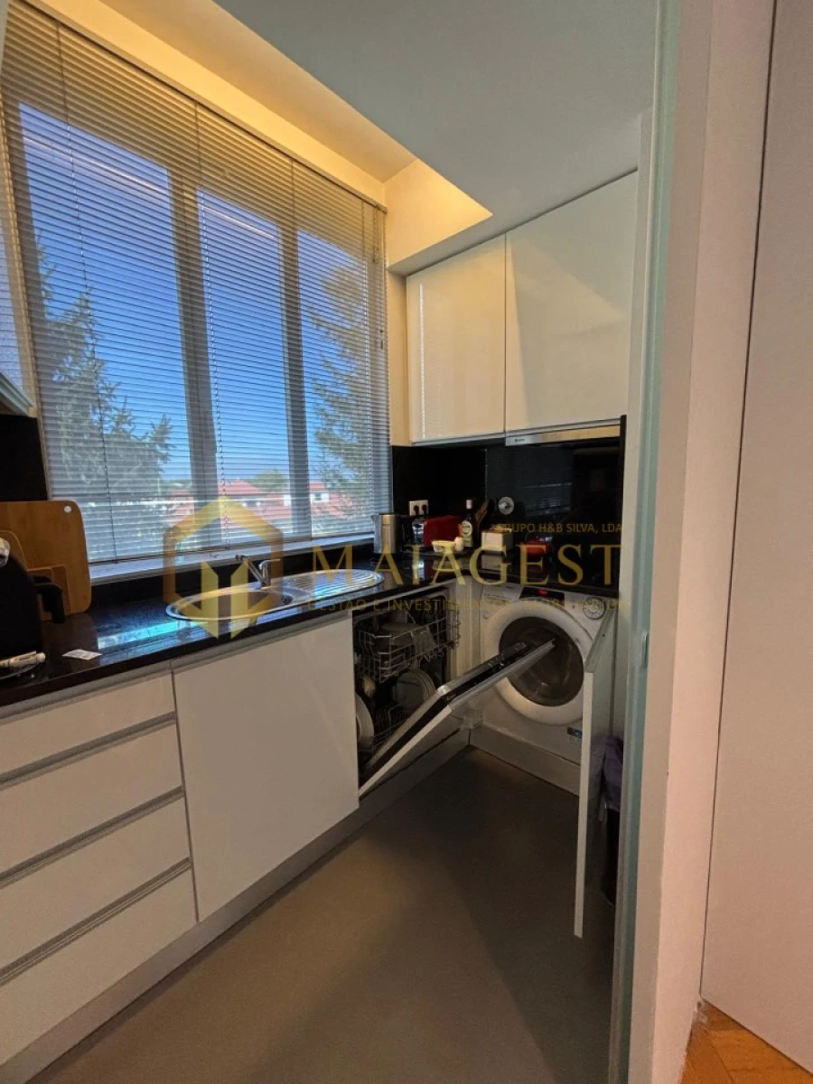 Apartamento T1 para Arrendamento em Paranhos Foto 13