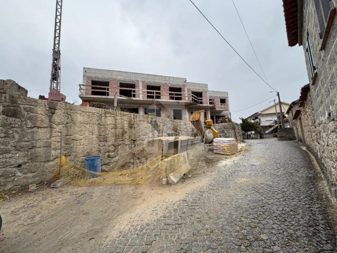 Moradia T2 para Venda em Lamas Foto 6