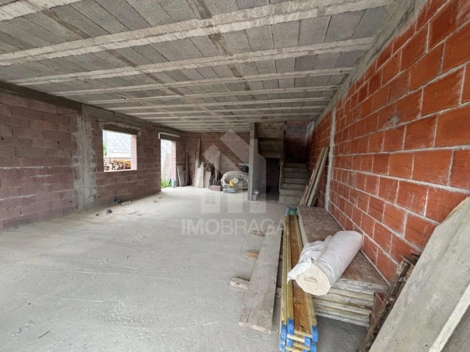 Moradia T2 para Venda em Lamas Foto 9