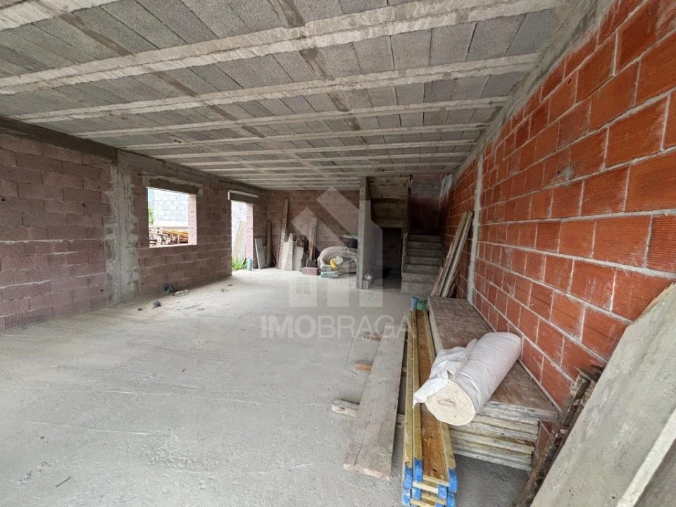 Moradia T3 para Venda em Lamas Foto 6