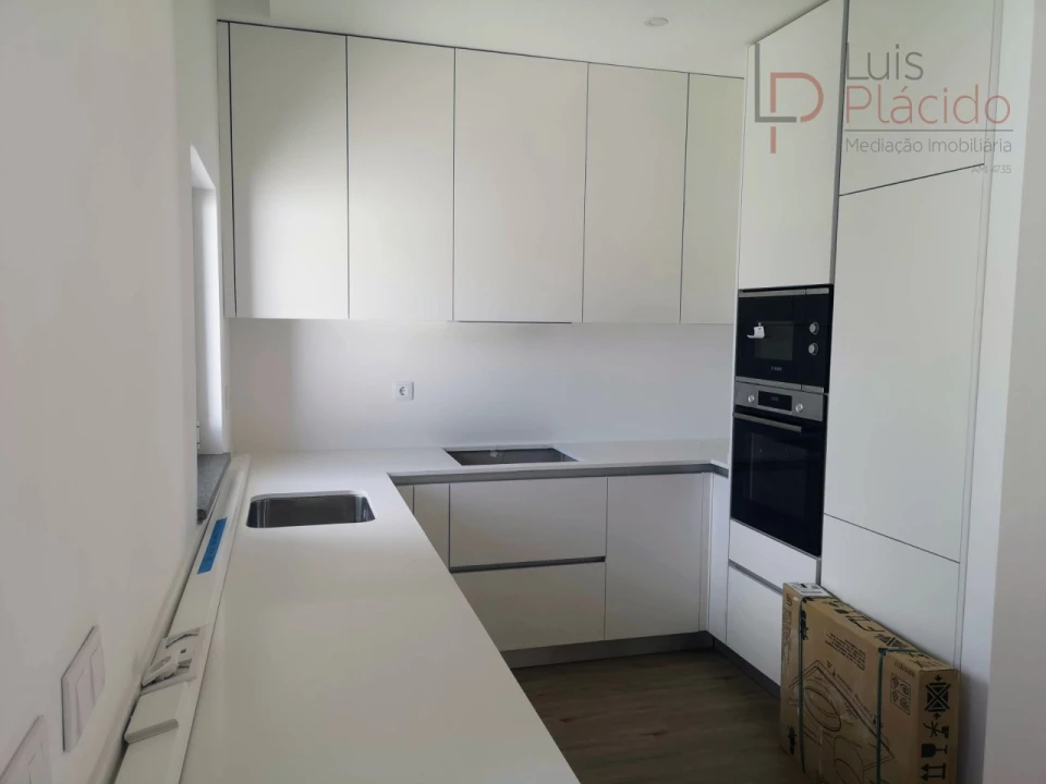 Moradia T2 para Venda em Longueira/Almograve Foto 13