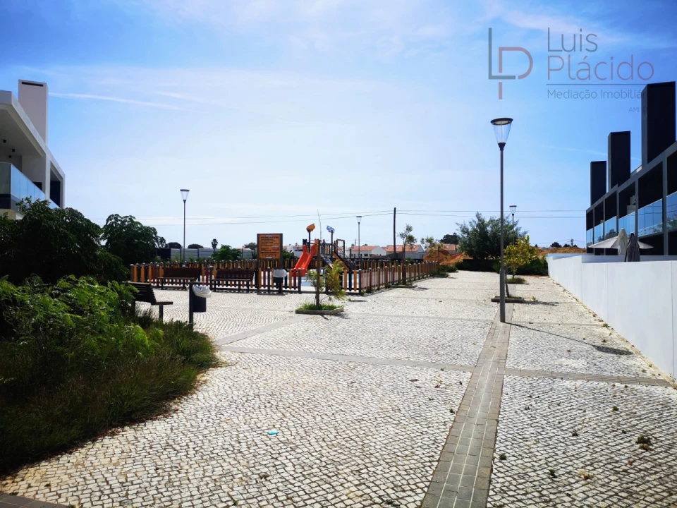 Moradia T2 para Venda em Longueira/Almograve Foto 35