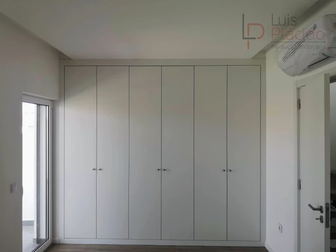 Moradia T2 para Venda em Longueira/Almograve Foto 25