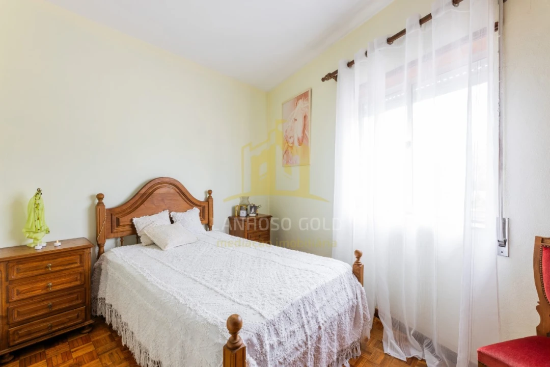 Moradia T6 para Venda em Lanhoso Foto 4