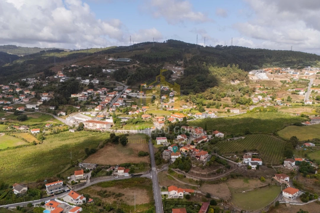 Moradia T6 para Venda em Lanhoso Foto 34