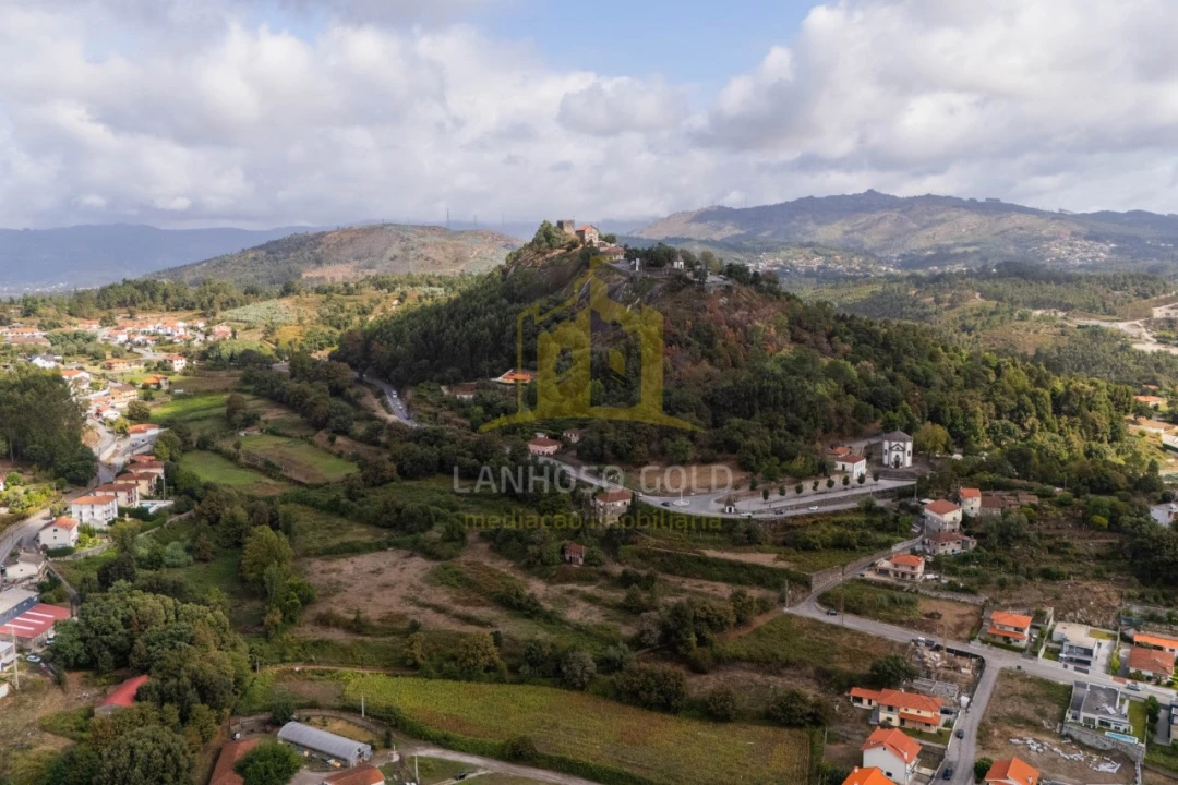 Moradia T6 para Venda em Lanhoso Foto 37