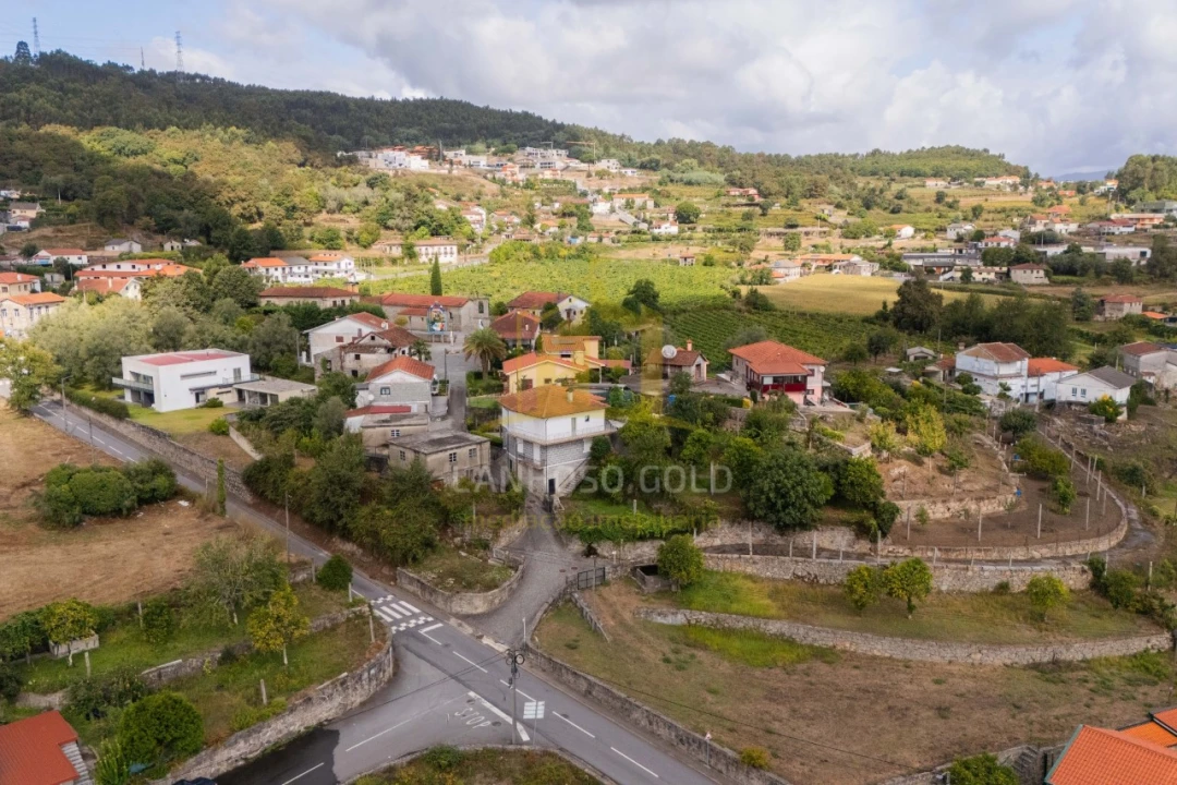 Moradia T6 para Venda em Lanhoso Foto 36